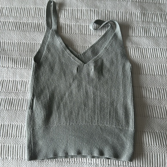 Abercrombie Crop Tank & Cardigan Set - Sage Green 🍃 - Picture 7 of 8